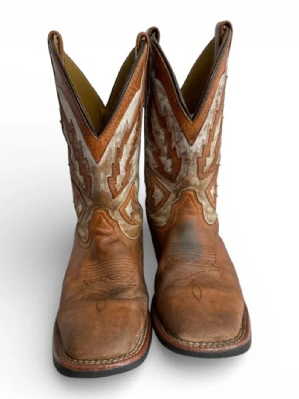 Laredo breakout distressed